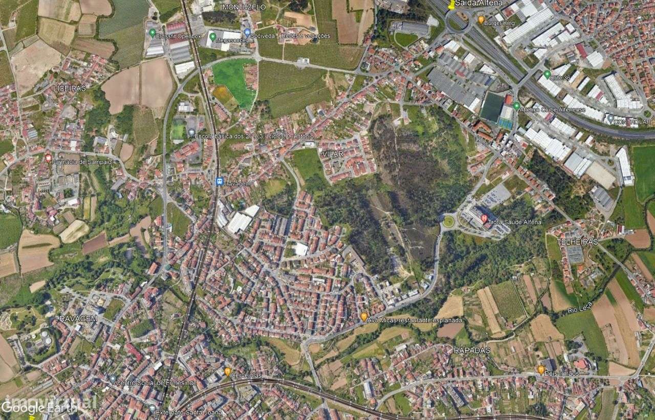 Investidores: Armazem 800m2 cobertos e 600m2 logradouro. Porto/Valongo-9