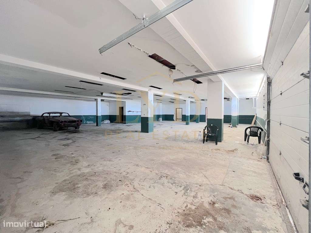 Espaço de Arrecadação e Arrumos com 570 m² em Penamaior, Paços de F...-14
