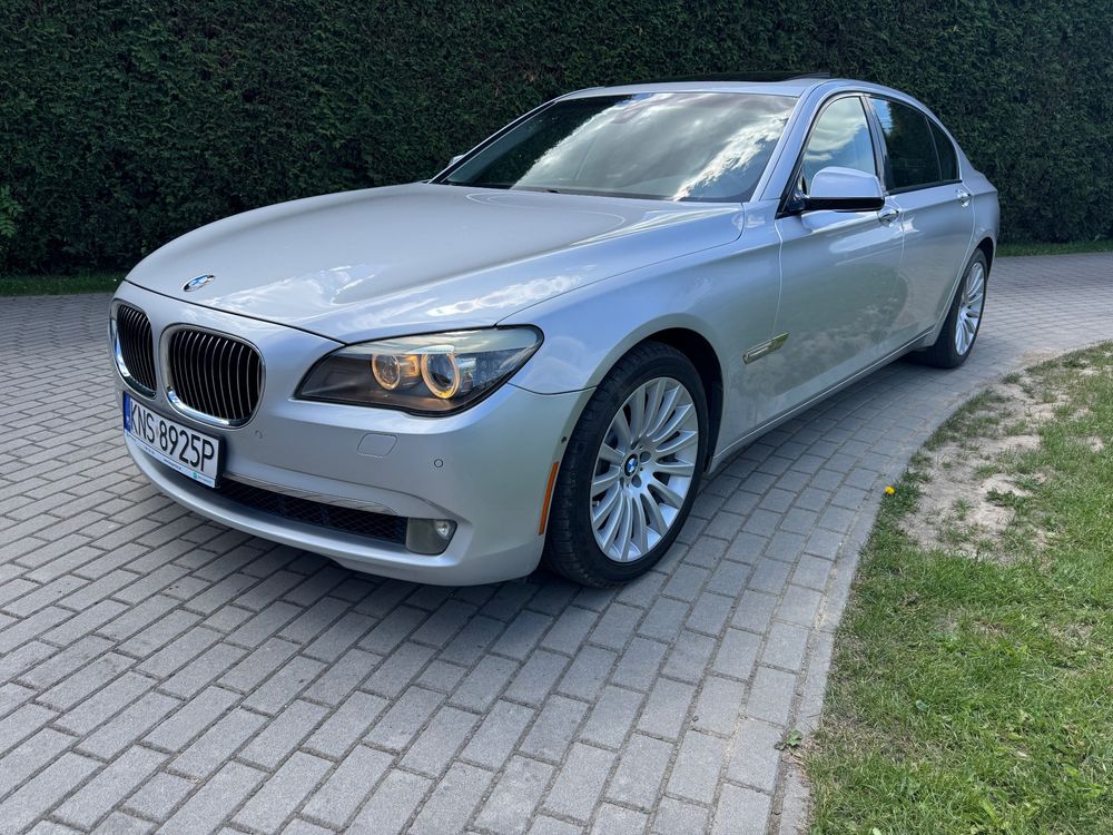 BMW 7 Series F01 (2008-2015) 750Li 2009