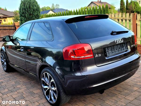 Audi A3 2.0 TDI DPF S line Sportpaket - 23