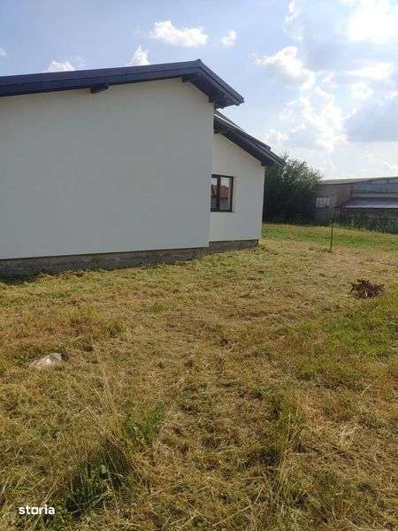 Casa de vanzare stil mediteranean - Imagine principală: 5/8