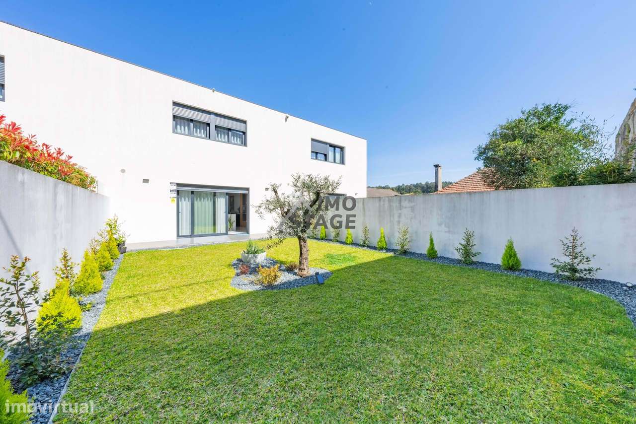 Moderna Moradia T3  em Lousada-14