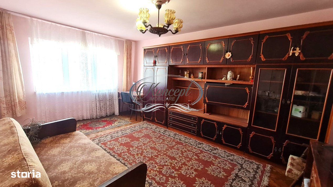 Apartament decomandat pe strada Dambovitei