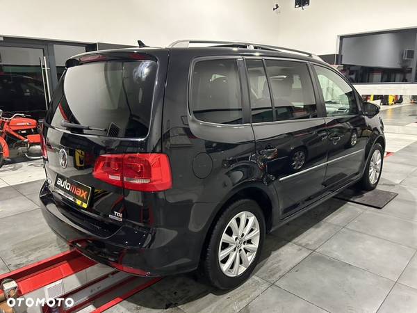 Volkswagen Touran 1.6 TDI DPF BlueMotion Technology DSG Comfortline - 8