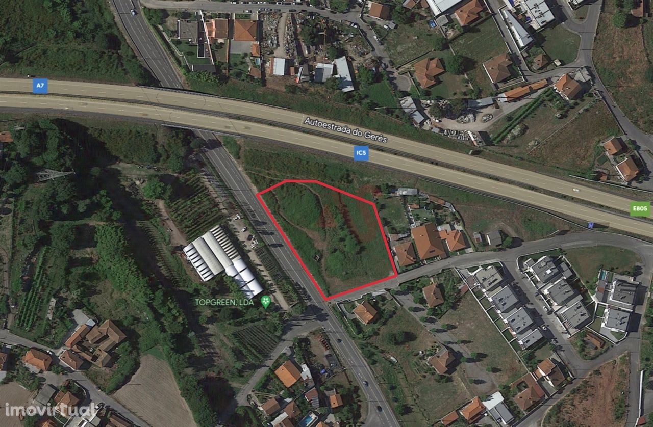 Terreno para construção em Oliveira Stª Maria, V.N.Famalicão.