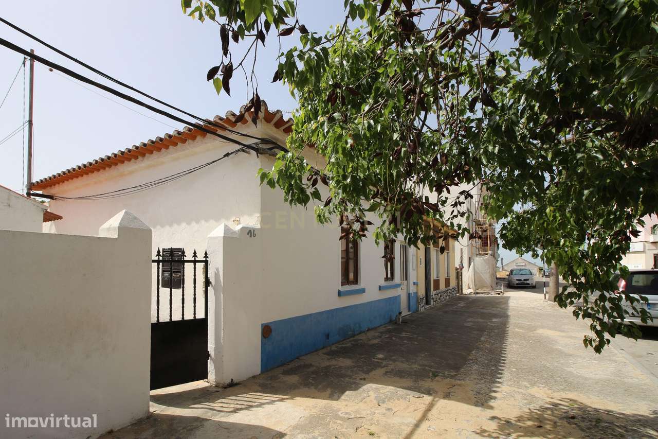 Conjunto de moradias para venda no Afonsoeiro-0