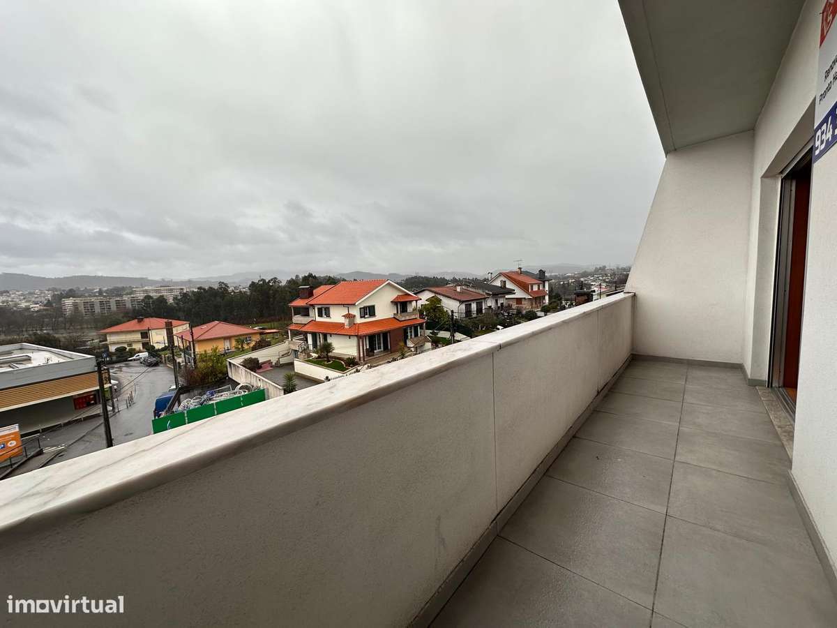 Apartamento T2 em excelente estado – Caldas das Taipas-12