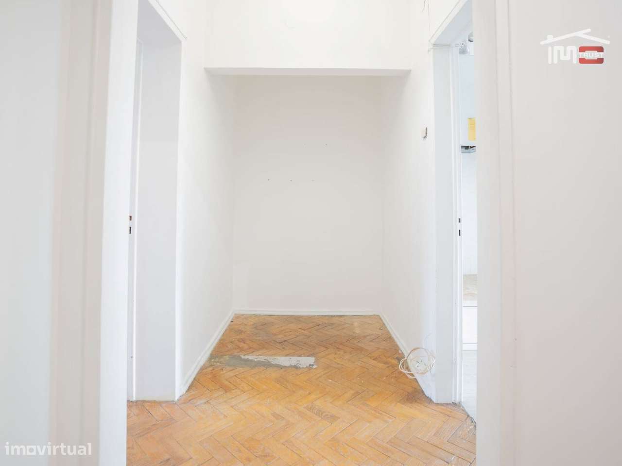 Apartamento T1+1 Estrada de Benfica - Grande imagem: 4/18