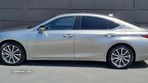 Lexus ES 300h Special Edition - 8