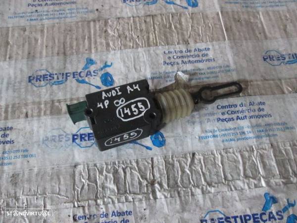 Fecho 8D9962115A AUDI A4 2000 MALA 2 PINOS - 1