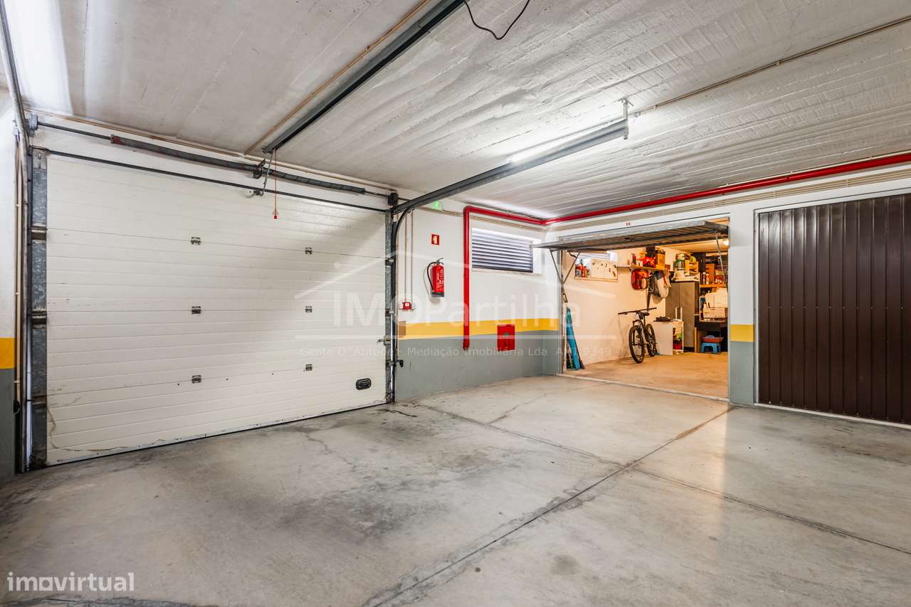 T3 C/ Terraço e Garagem Box em Porto Salvo - Oeiras-26