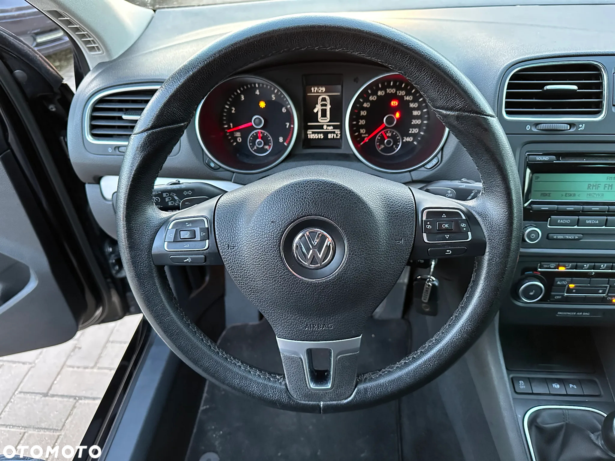 Volkswagen Golf - 8