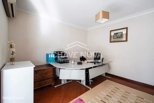 Moradia Isolada V4 c/ Garagem Box em Vilar de Andorinho-16