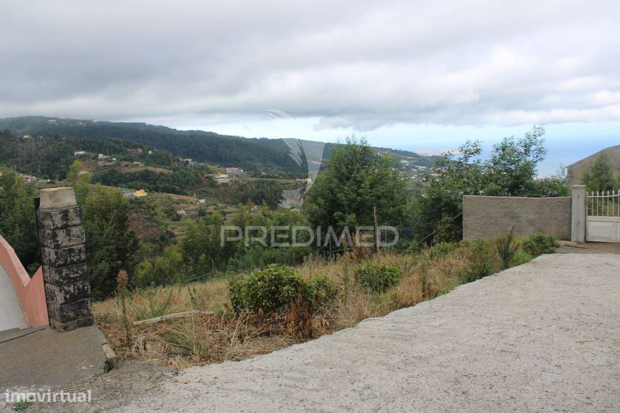 Terreno misto com área de total 1610m2 em Santa Cruz - Grande imagem: 3/26