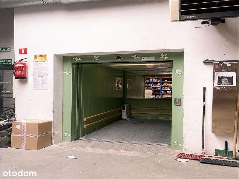 Hala Magazynowa, Kołobrzeg, Sienkiewicza-8