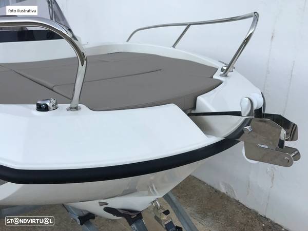 Quicksilver Activ 605 Sundeck - 11