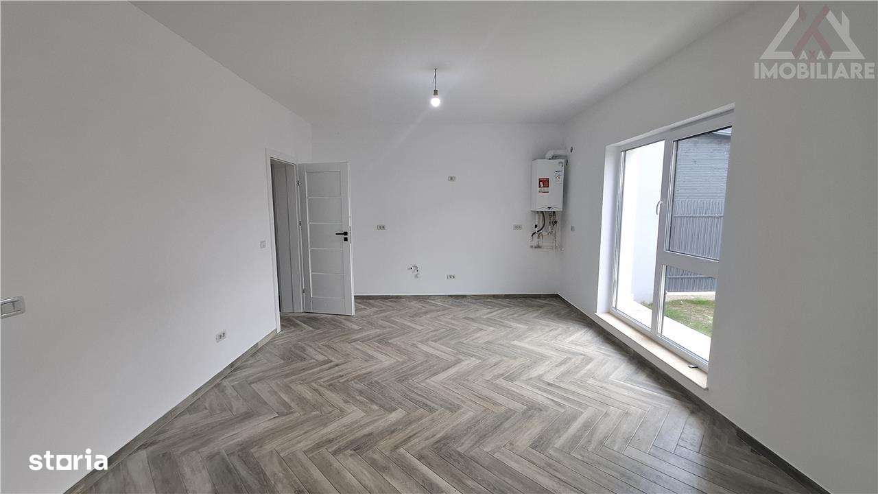 Case Valea Lupului,4 camere,2 bai,Canalizare,0% Comision - Imagine principală: 2/12