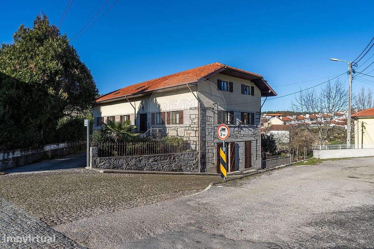 Moradia T11 para venda - Grande imagem: 2/50