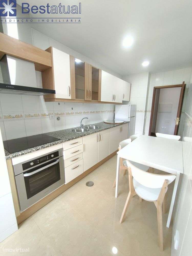 T2 Mobilado/Equipado-Cond. Fechado C/Piscina -Ofir-19