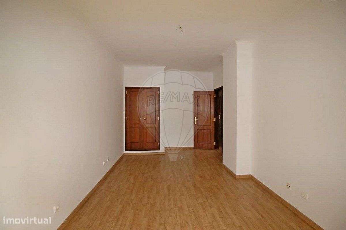 Apartamento T4 para venda - Grande imagem: 2/8