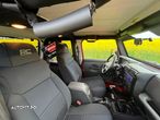 Jeep Wrangler - 10