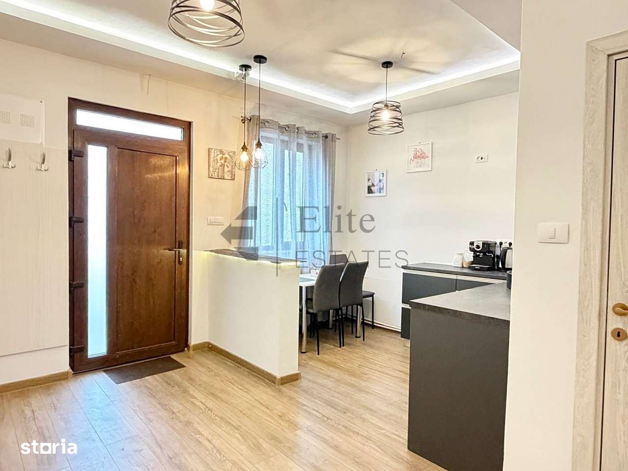 Birou ultracentral pe Republicii Pietonala in Oradea-11