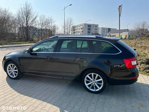 Skoda Octavia 2.0 TDI Style - 12