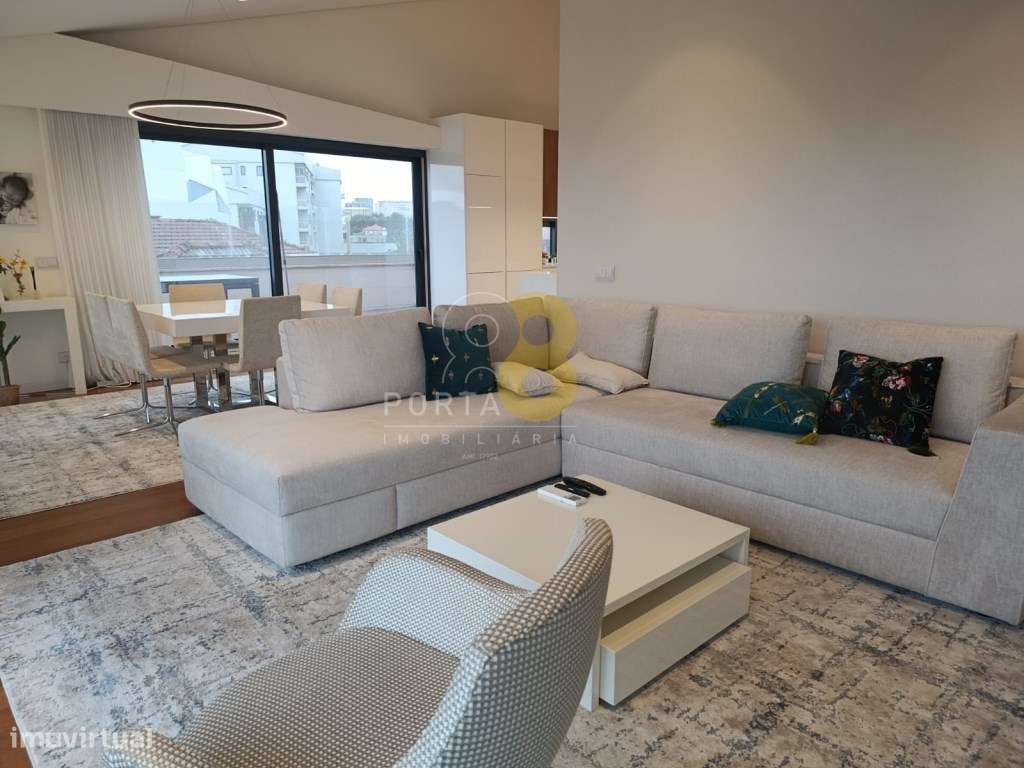 Luxuoso Apartamento T3 na Boavista frente ao Rosario-8