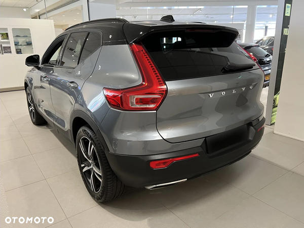 Volvo XC 40 T4 AWD Geartronic R-Design - 3