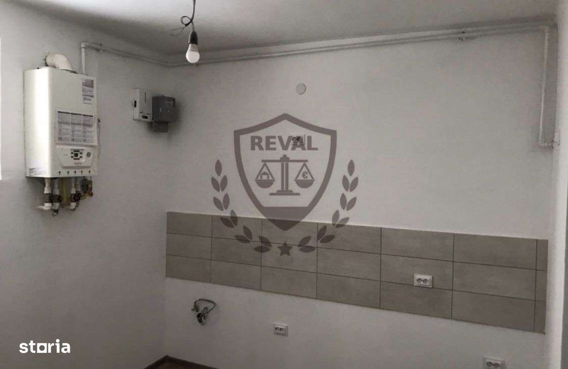 Casa cu spatiu comercial, zona Cetate. - Imagine principală: 4/13