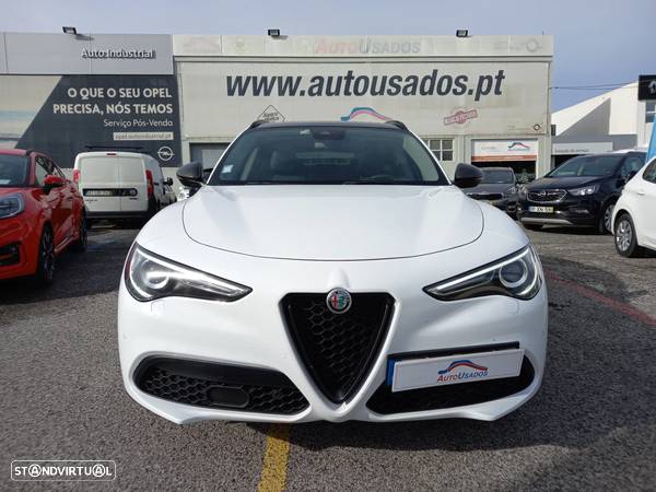 Alfa Romeo Stelvio 2.2 D B-Tech AT8 - 3