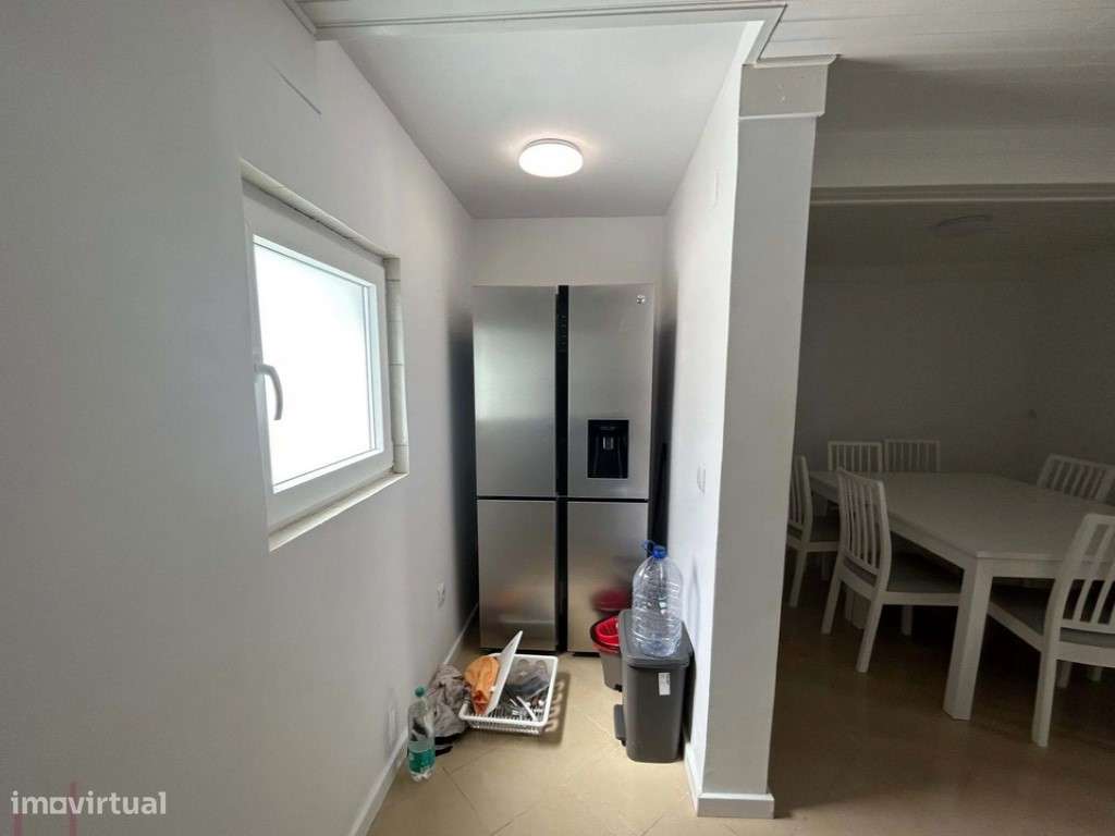 Moradias (2) em recuperação com logradouro de 40m2, num Bairro trad... - Grande imagem: 5/23