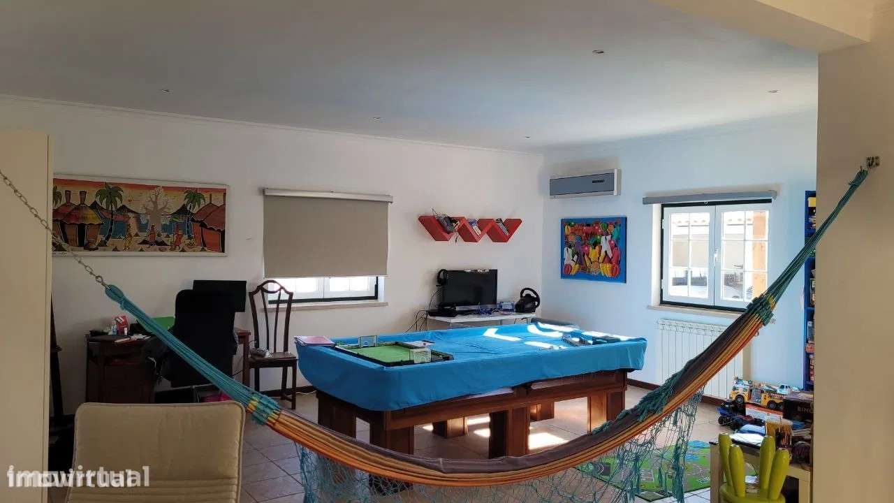 Moradia T3 isolada com piscina em Torres Novas-10