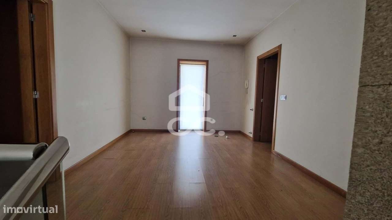 Moradia T3, Louredo, Paredes-8