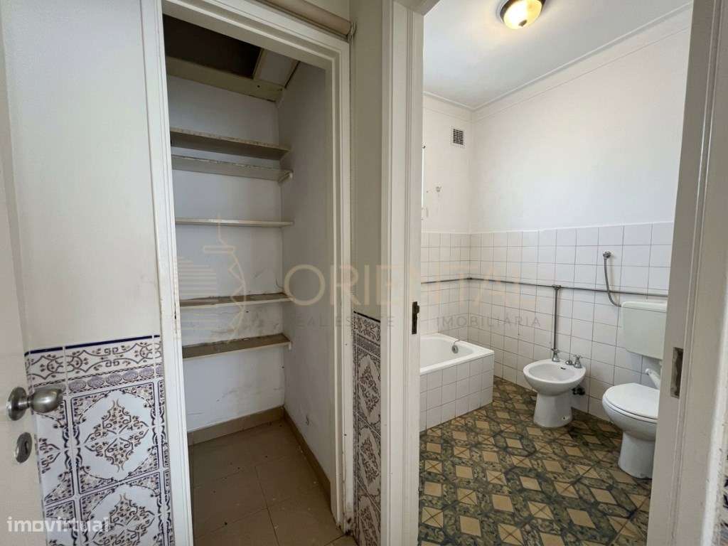 Apartamento T2 localizado na Calçada de Carriche, no Lumiar.-8