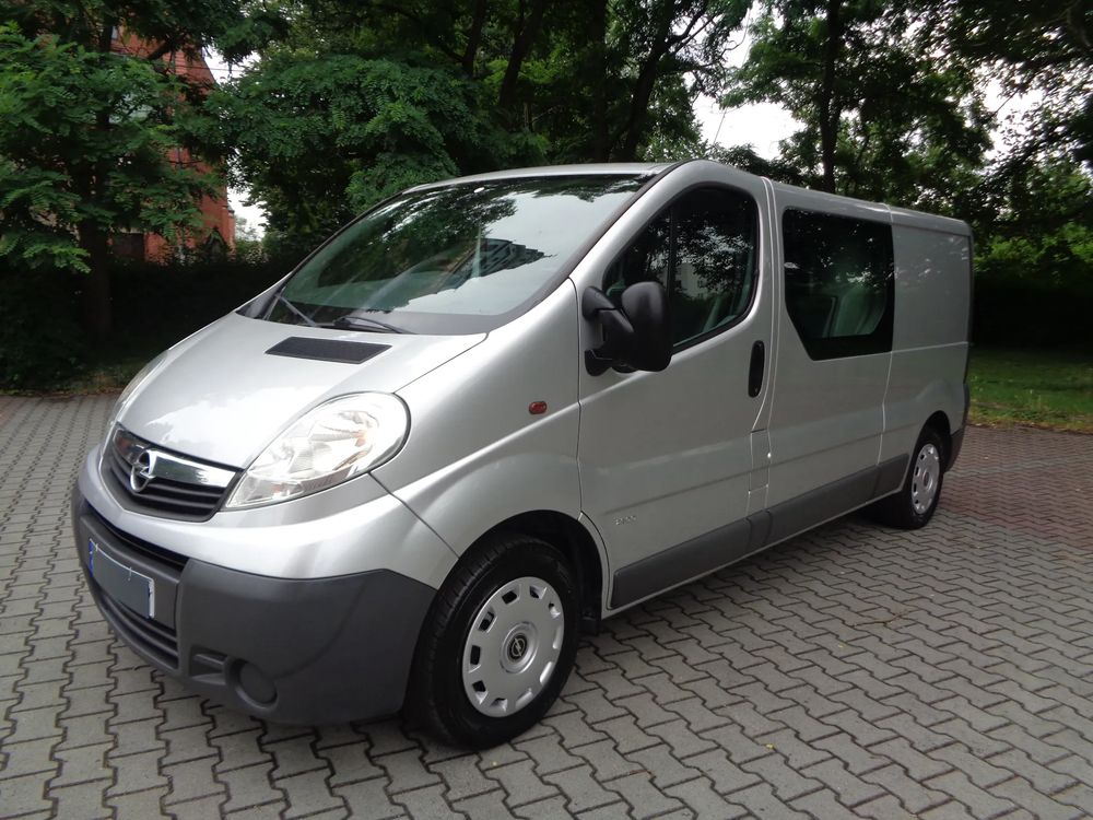 Opel Vivaro 2011