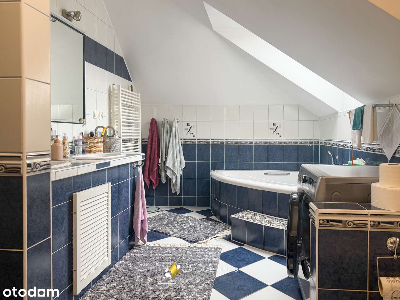 Tani w utrzymaniu dom z warsztatem samochodowym-6