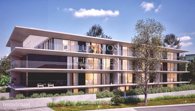 Apartamento T4 com varanda, à venda, Porto-3