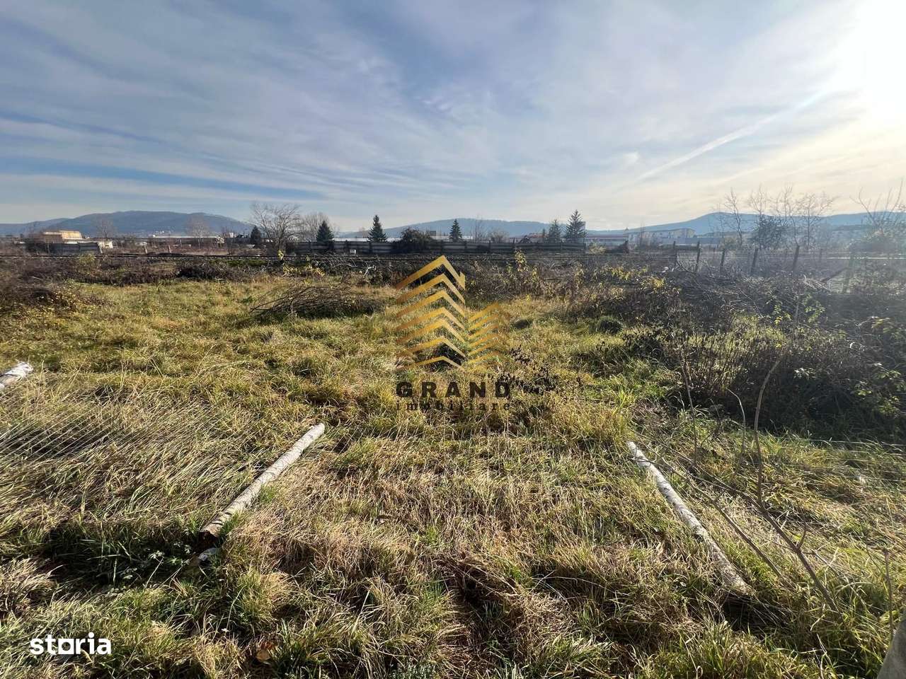 TEREN DE VANZARE PE BRADULUI| 13 ARII DE TEREN| INTRAVILAN - Imagine principală: 5/10