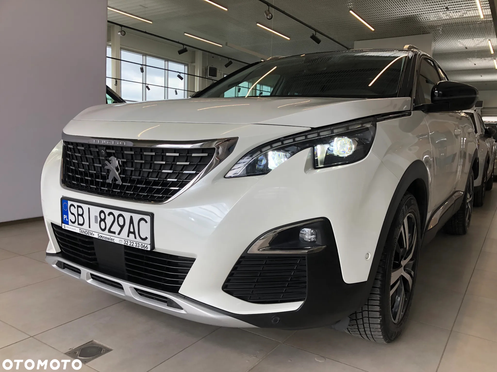 Peugeot 3008 1.2 PureTech GPF Allure S&S EAT8 - 8