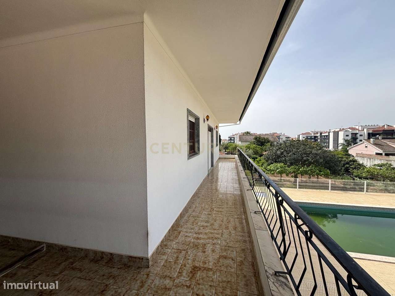 Moradia com Piscina - Entroncamento-8