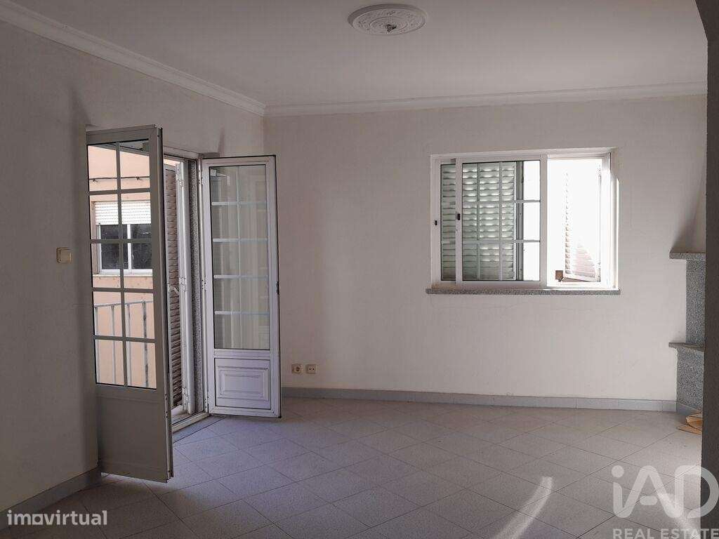Casa / Villa T2 em Silvares de 162,00 m2 - Grande imagem: 4/15