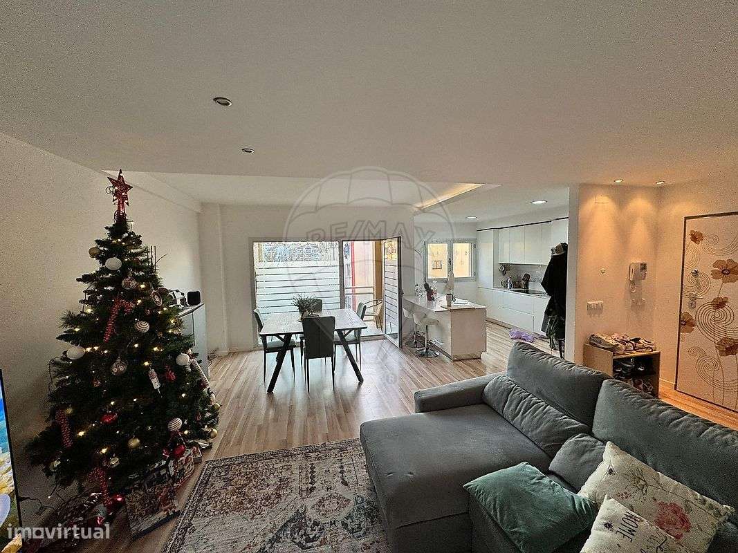 Apartamento T2 para arrendamento - Grande imagem: 1/15