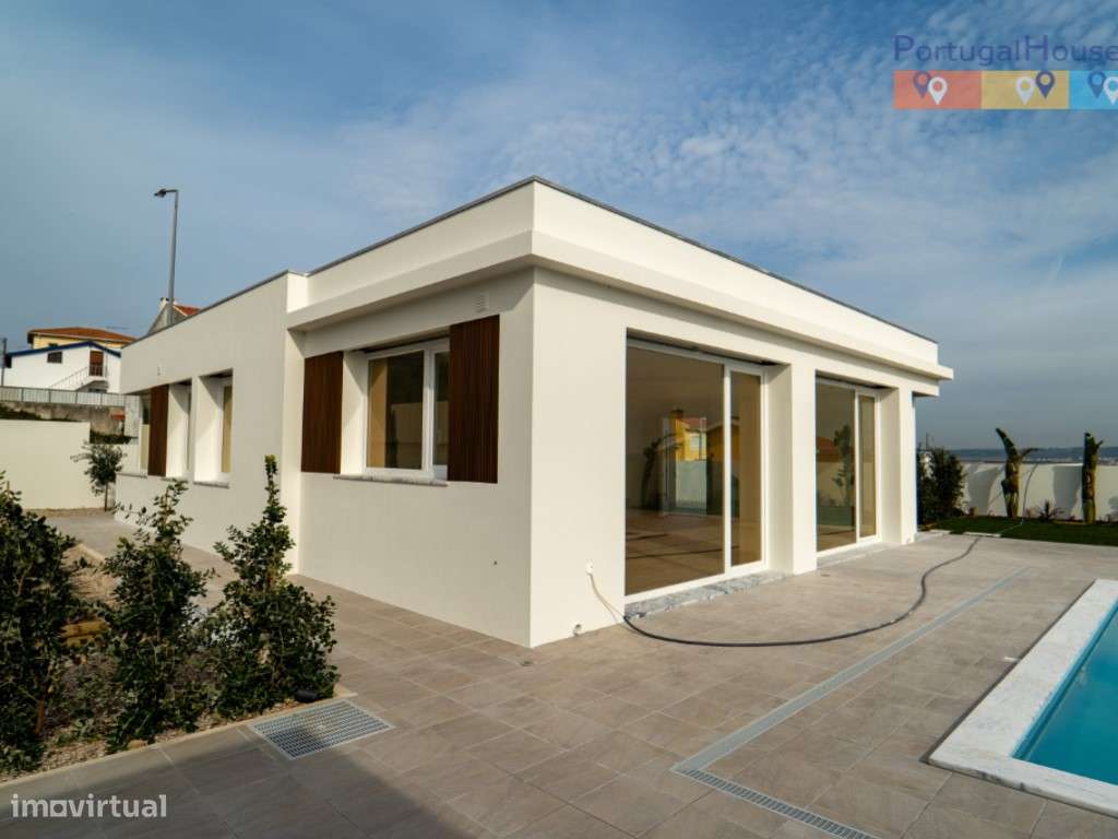 Moradia térrea T3 independente com piscina-2