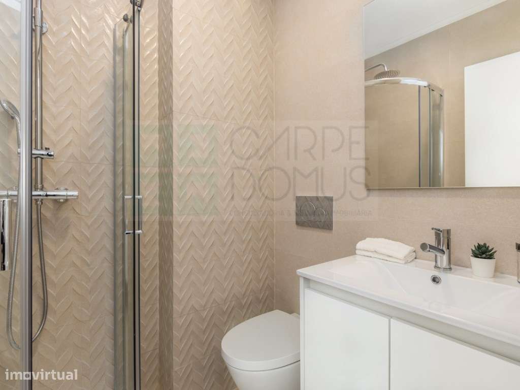 Apartamento T3 Totalmente remodelado, em Benfica - Lisboa-25