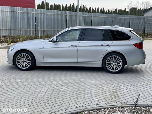 BMW Seria 3 330d Touring xDrive Luxury Line - 12