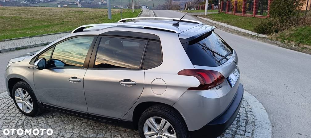 Peugeot 2008 1.6 BlueHDi Style - 19