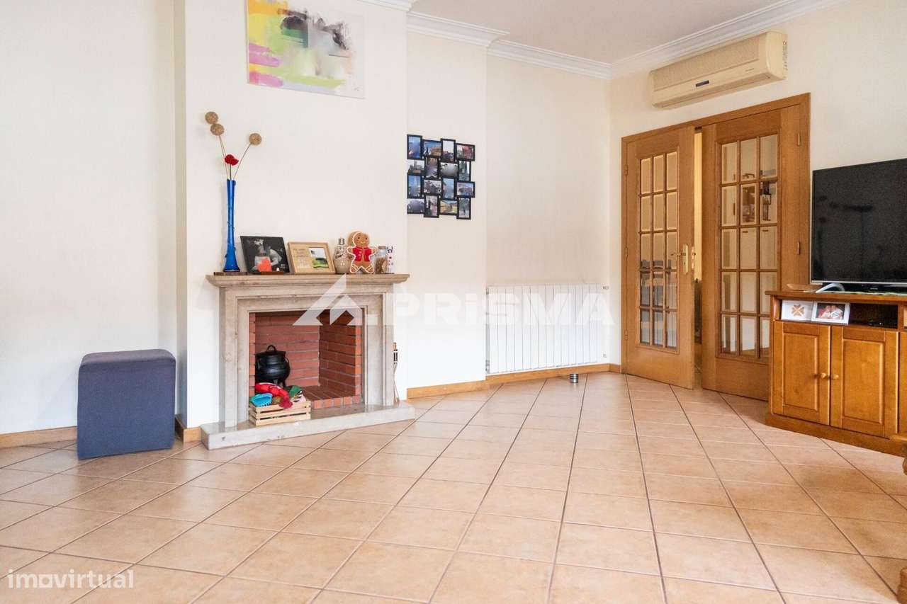 Duplex T3 com Terraço em Alcains – Casa Ideal para Quem Procura Espaço-23