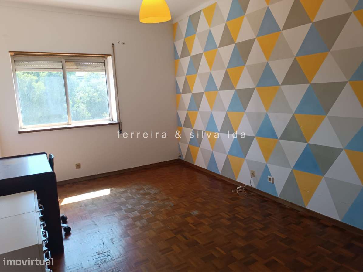 Apartamento T2 em Coimbra (Rua General Humberto Delgado)-5