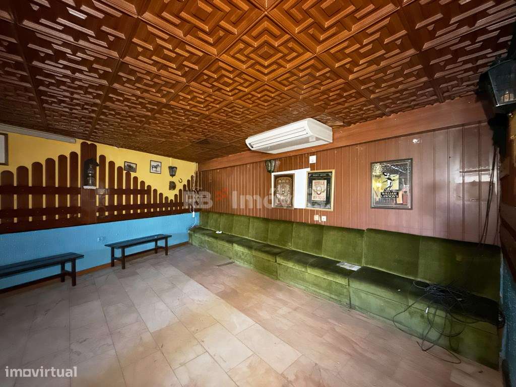 Bar totalmente equipado, para venda no Entroncamento - Grande imagem: 2/28